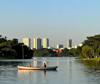 Como Escolher o Passeio de Barco Ideal no Lago Paranoá