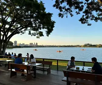Deck Sul: Um Oásis de Lazer à Beira do Lago Paranoá em Brasília